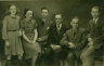 Familiefoto: Rie, Corrie, Henk, Wim, Dick en Cor Stol