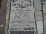 Grafsteen: Jacobus Kornelis de Vries (geb. 1-jul-1844) en Geertje Meijer (geb. 1-mar-1851)
