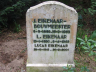 Grafsteen: J. Bouwmeester en L. Eikenaar
